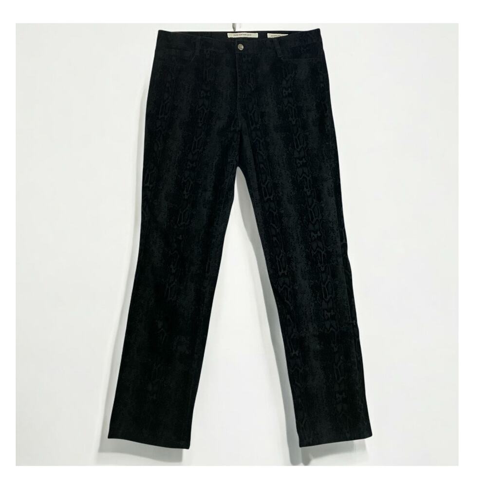 Jones New York Women's Lexington Straight Black Velvety Textured Jeans | Size 16